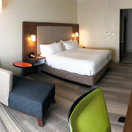 Holiday Inn Express Hotel & Suites Greenville By Ihg Exterior foto