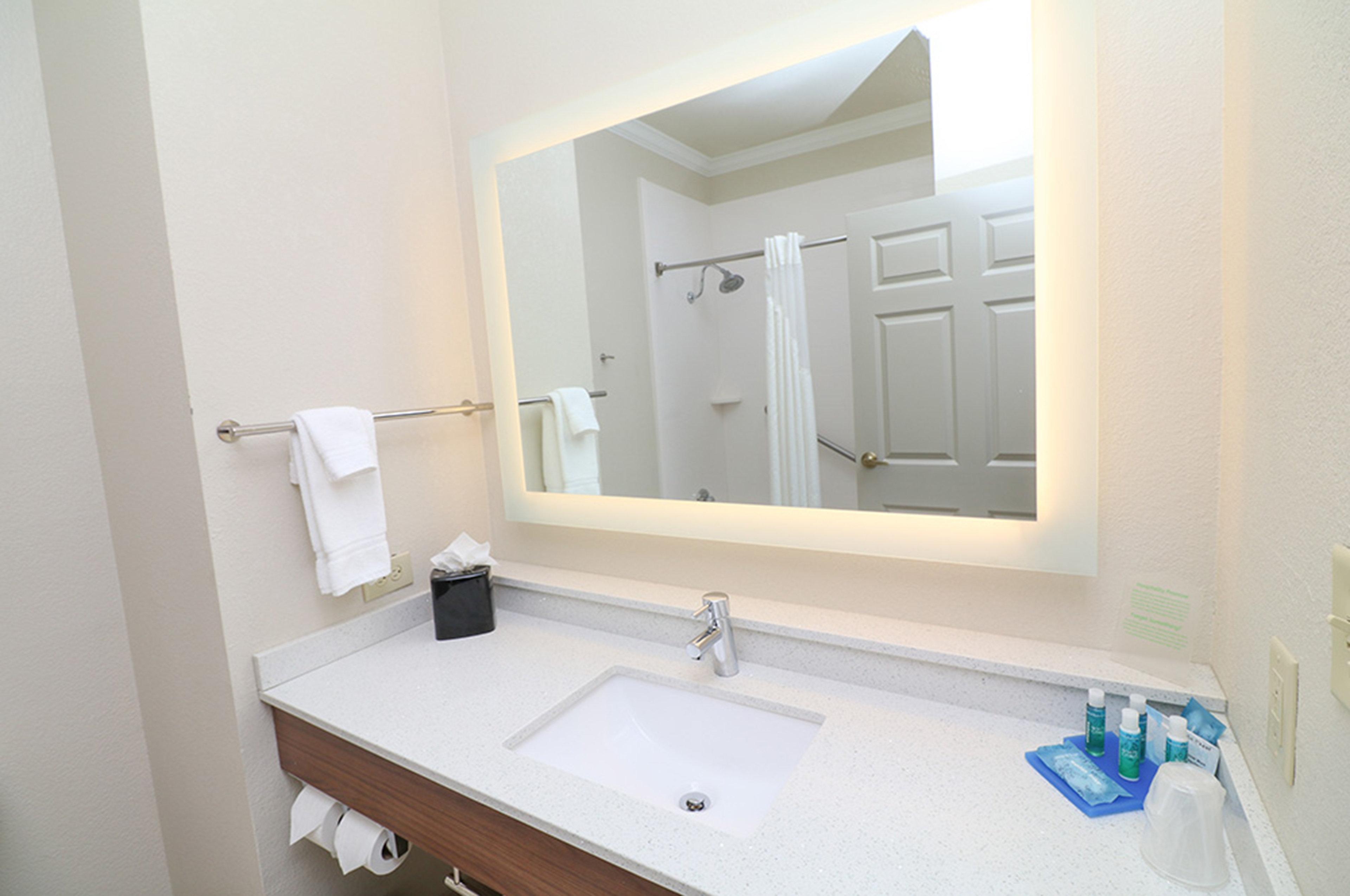 Holiday Inn Express Hotel & Suites Greenville By Ihg Exterior foto