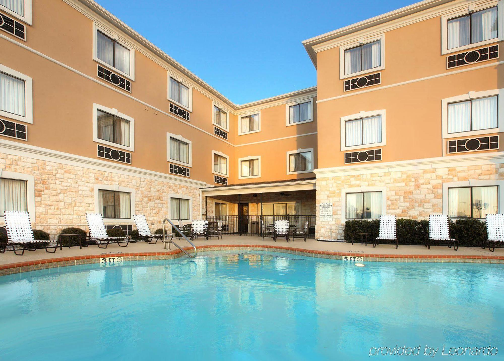 Holiday Inn Express Hotel & Suites Greenville By Ihg Exterior foto