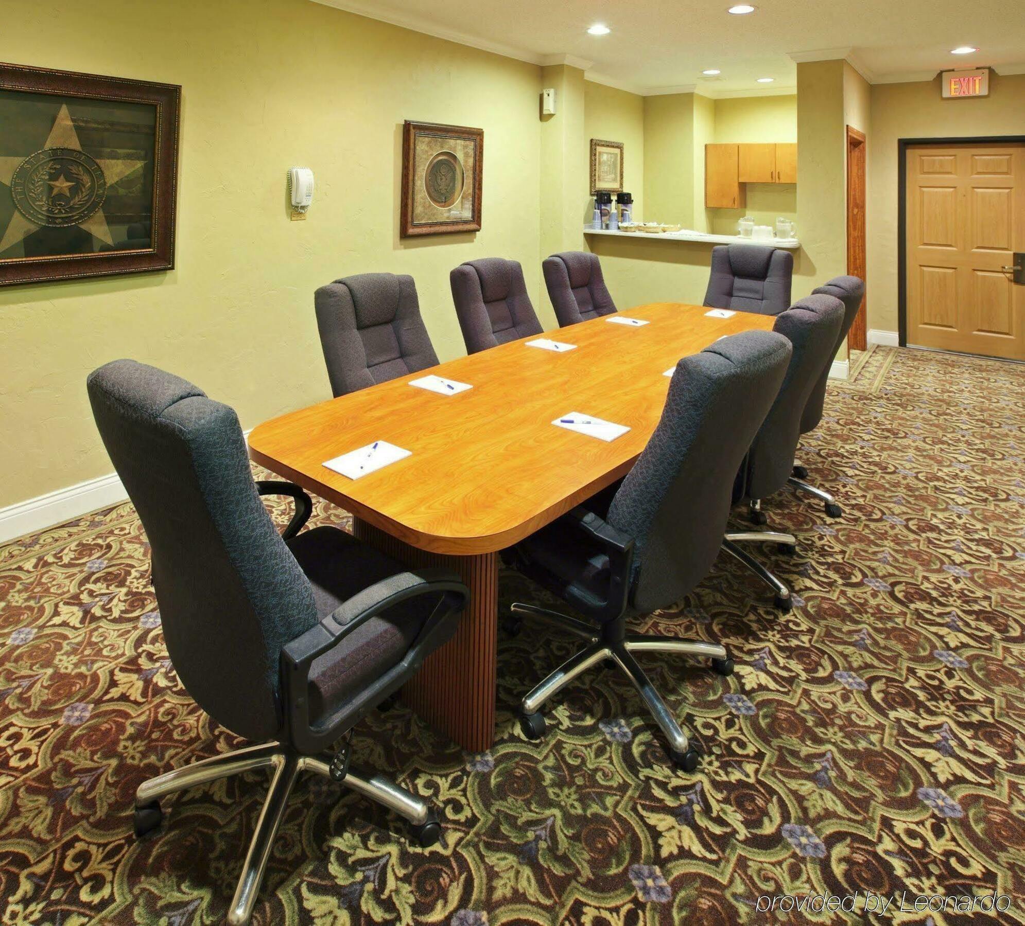 Holiday Inn Express Hotel & Suites Greenville By Ihg Exterior foto